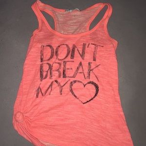 “Don’t break my ❤️” tank top